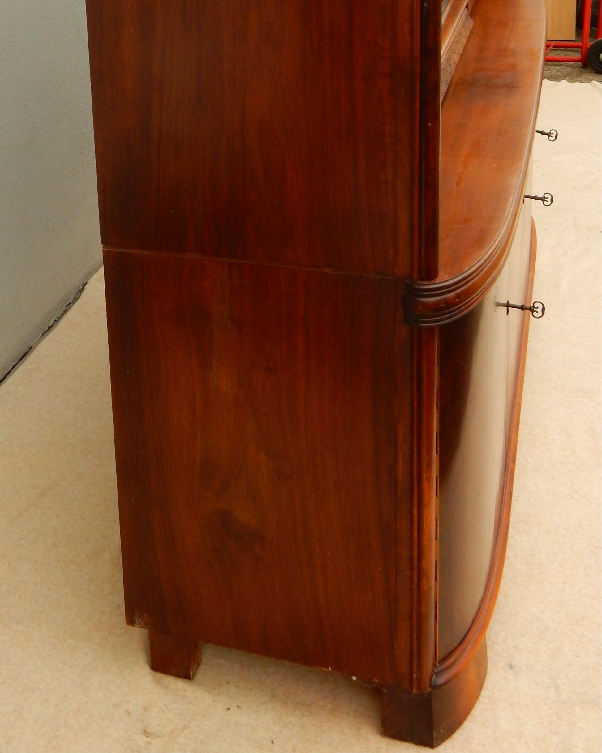 Art-Deco / Mid-Century Anrichte mit Vitrinenaufsatz - Artikelbild von Fummel & Gedöns Secondhand-Store