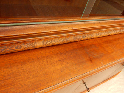 Art-Deco / Mid-Century Anrichte mit Vitrinenaufsatz