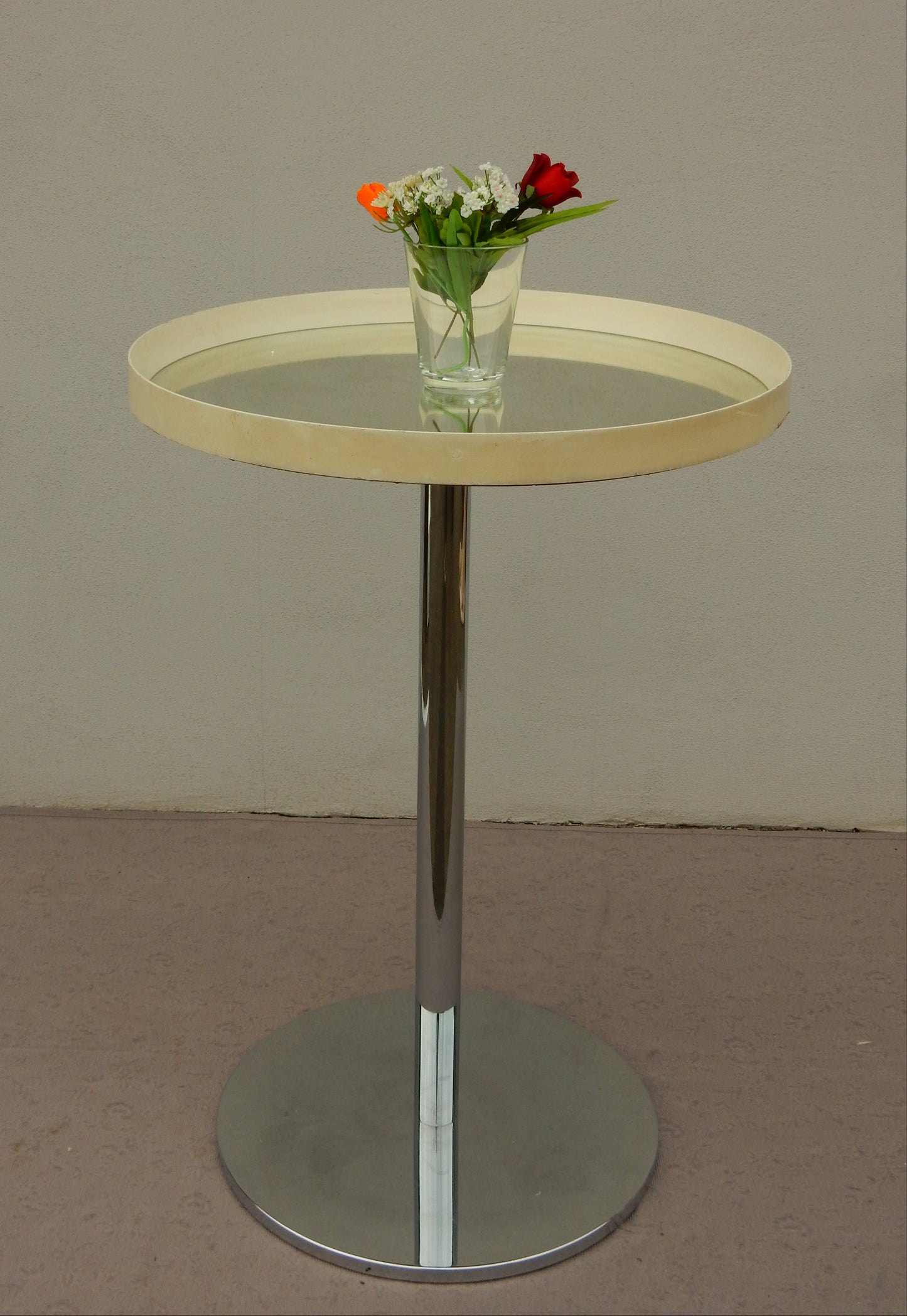Vintage Mid-Century Beistelltisch mit Chromfuß und runder Spiegel-Platte