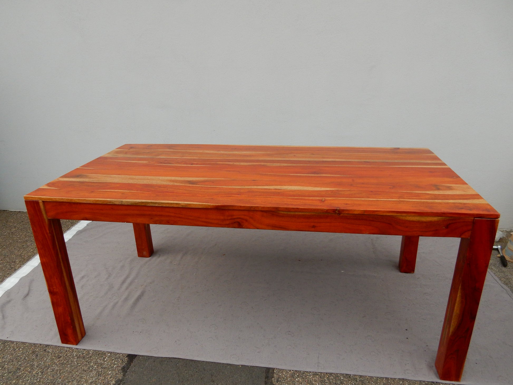 Massivholz-Esstisch aus Sheesham - Artikelbild von Fummel & Gedöns Secondhand-Store