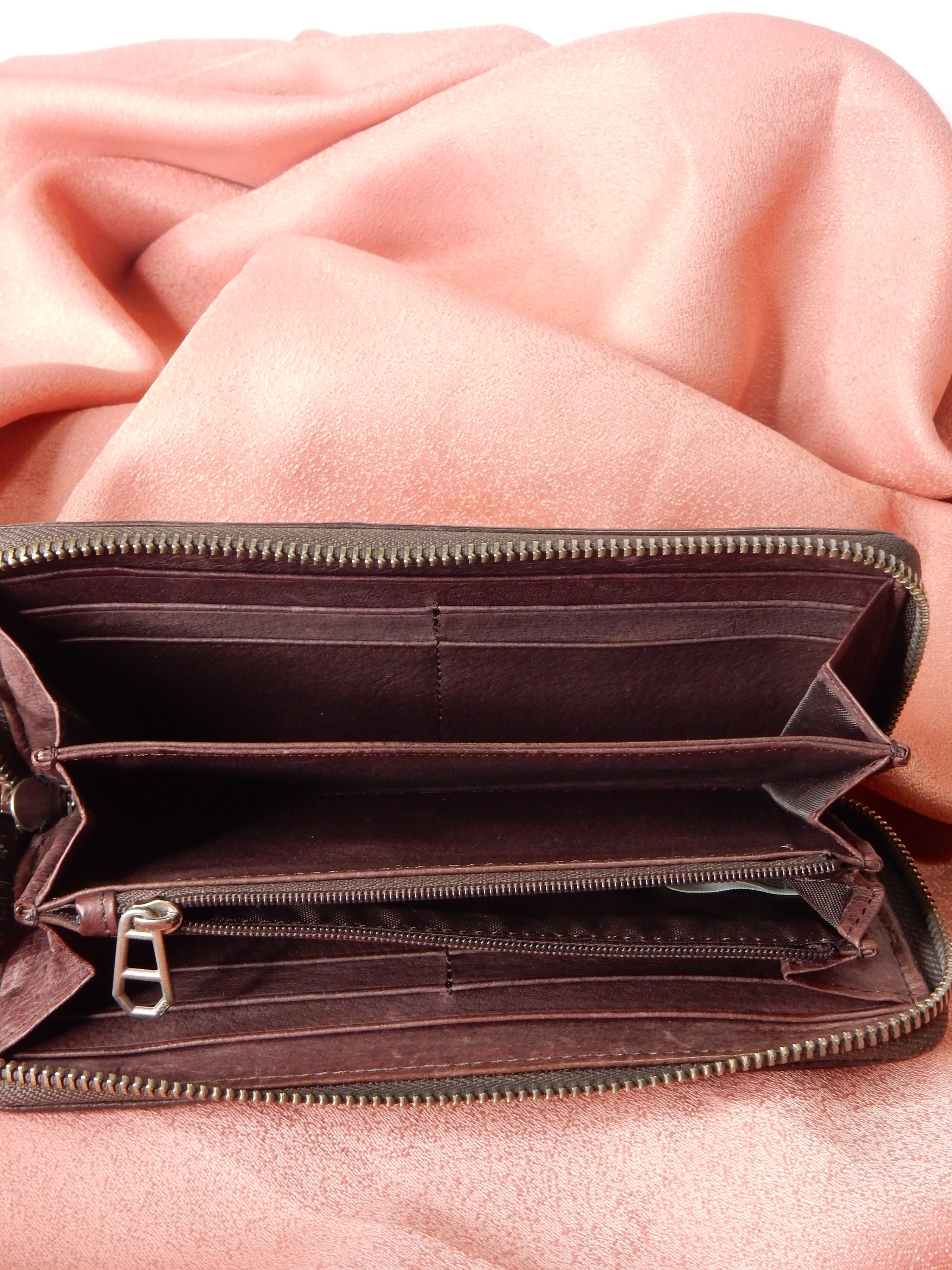 Leder-Geldbörse - LIEBESKIND - Artikelbild von Fummel & Gedöns Secondhand-Store