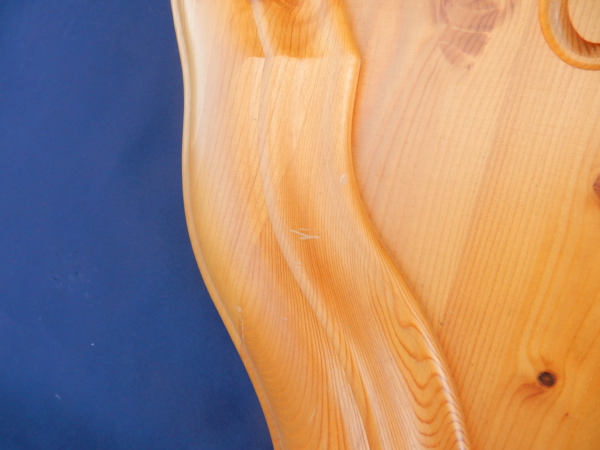 Wandspiegel im Landhausstil – Holzrahmen (ca. 94 × 70 cm) - Artikelbild von Fummel & Gedöns Secondhand-Store