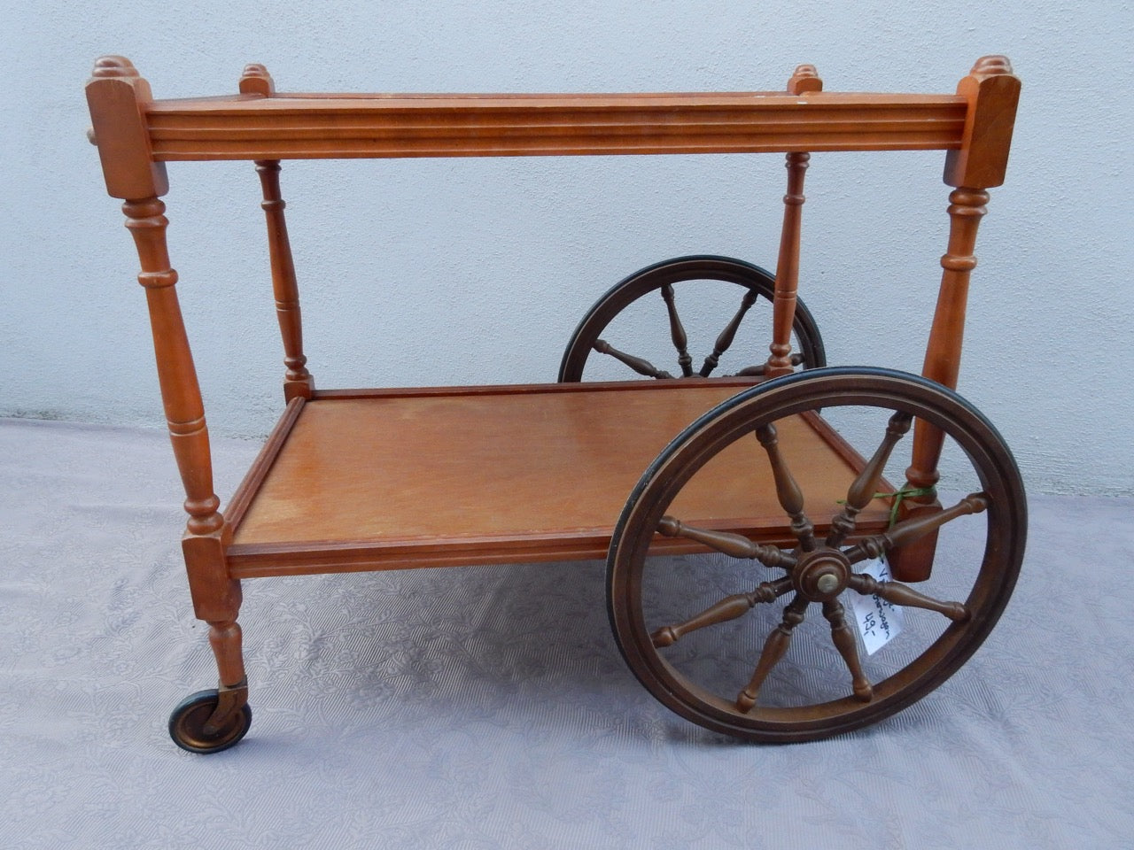 Beistelltisch mit Keramikfliesen – 1970er - Artikelbild von Fummel & Gedöns Secondhand-Store