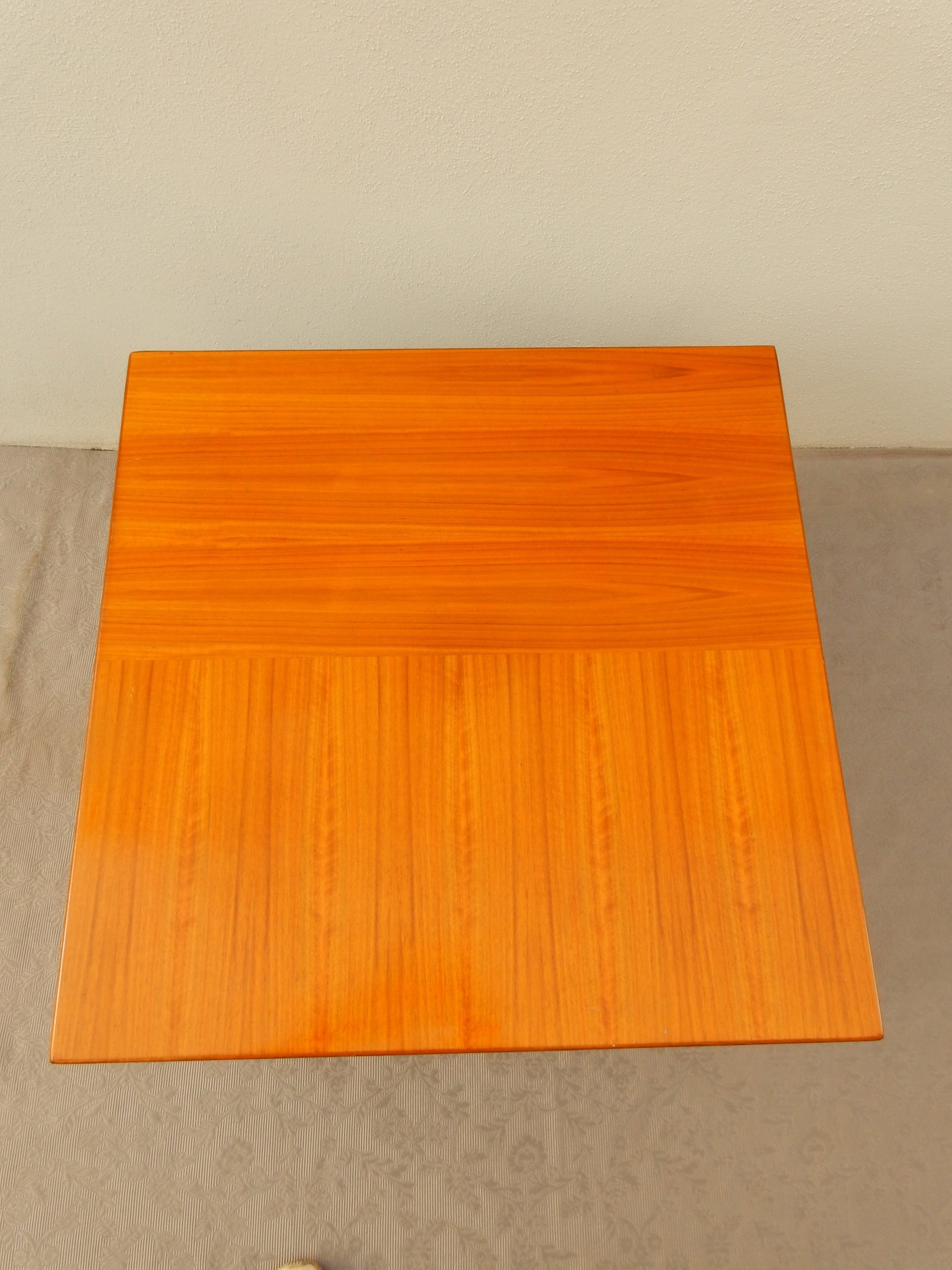 Franz Xaver Lutz – Couchtisch „WK 205“, WK Möbel (1957) - Teakholz - Artikelbild von Fummel & Gedöns Secondhand-Store