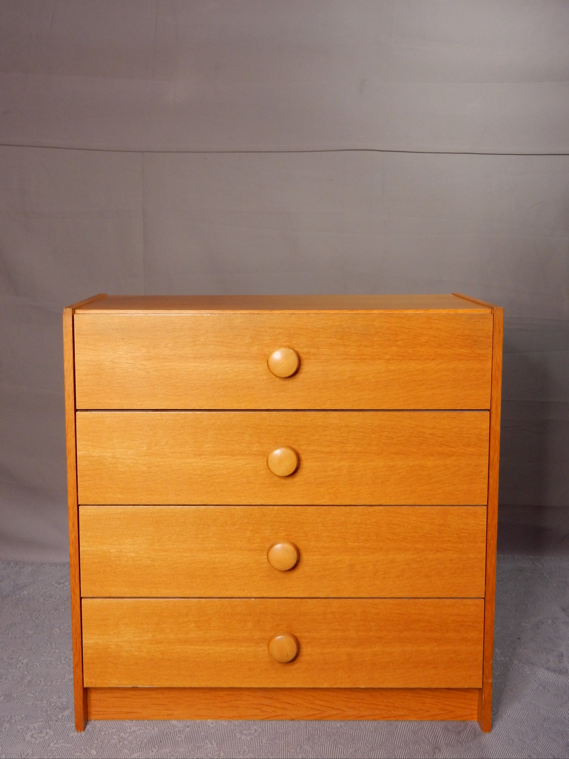 Schuhschrank in skandinavischem Design - Artikelbild von Fummel & Gedöns Secondhand-Store