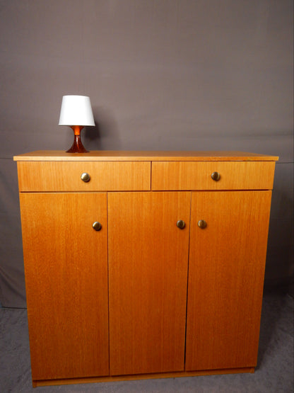 Highboard im Mid-Century-Stil