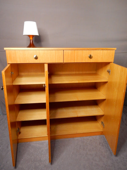 Highboard im Mid-Century-Stil