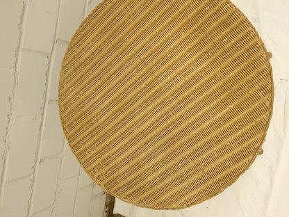 Original Lloyd Loom Sitzgruppe – Korbstuhl & runder Beistelltisch, England