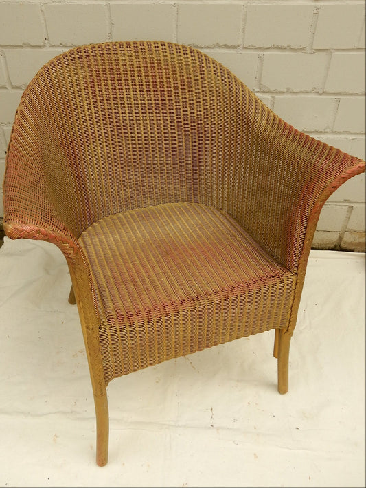 Original Lloyd Loom W. Lusty & Sons Sessel Vorderansicht