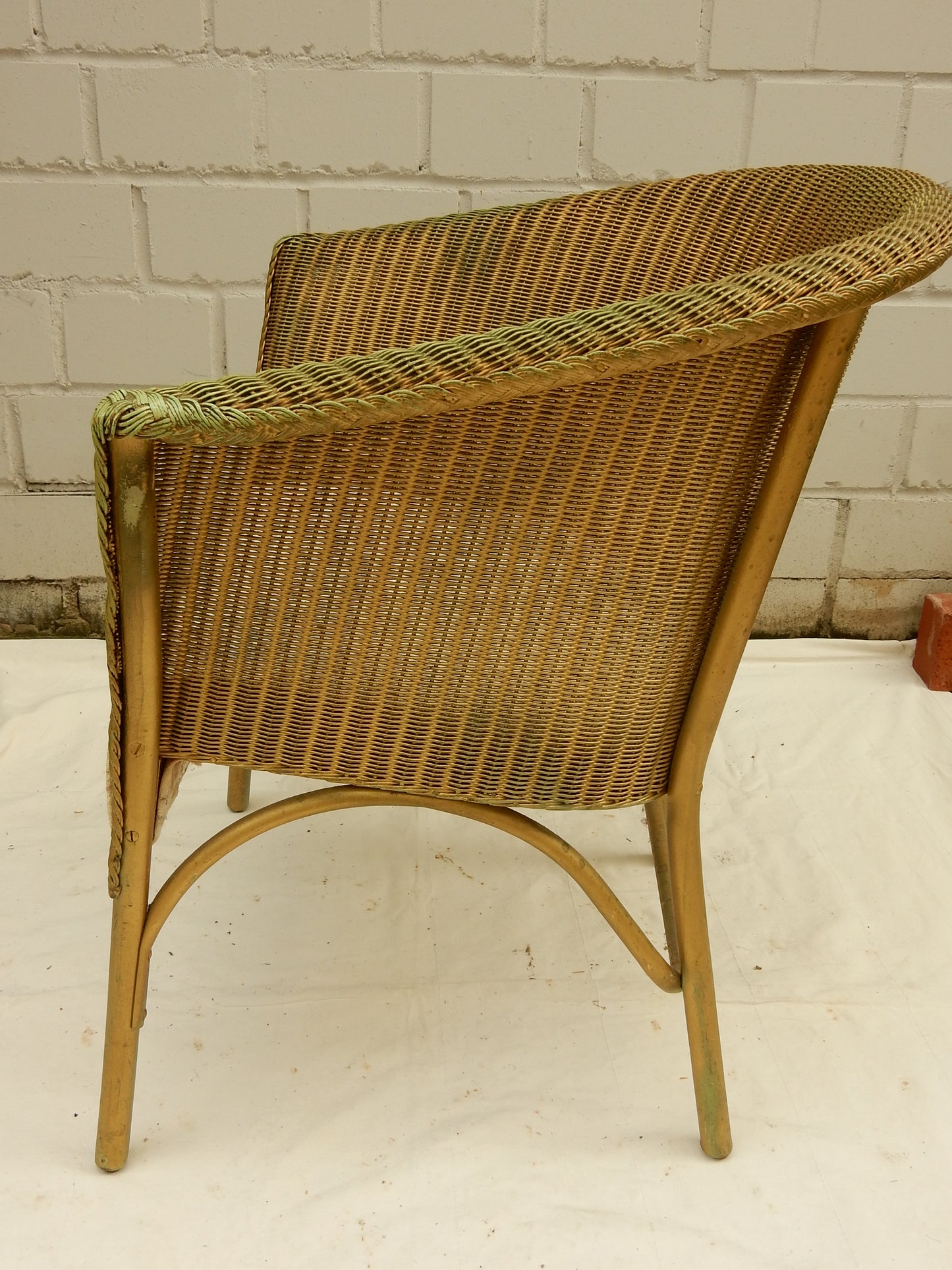 Original Lloyd Loom „Lusty“ Sessel – England, Vintage Flechtsessel mit Kissen