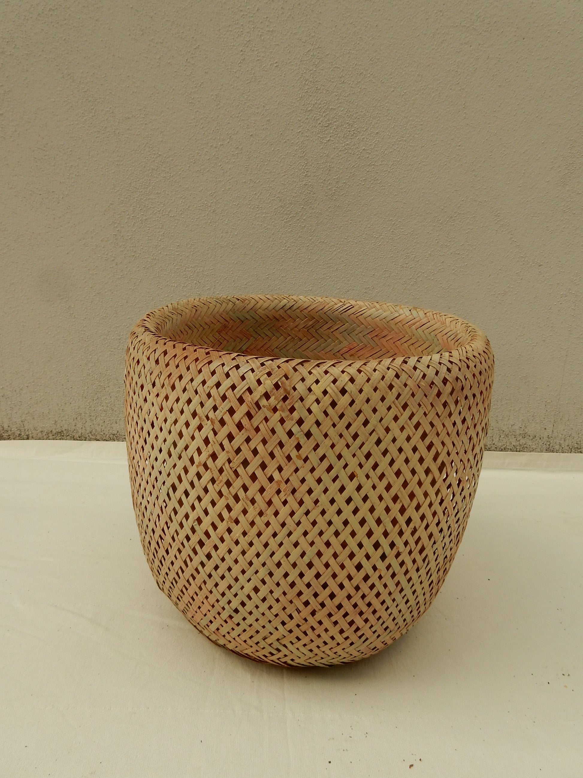 Vintage 17-teiliges Bambus-Pflanzkorb-Set – Boho Flechtkörbe in Natur - Artikelbild von Fummel & Gedöns Secondhand-Store