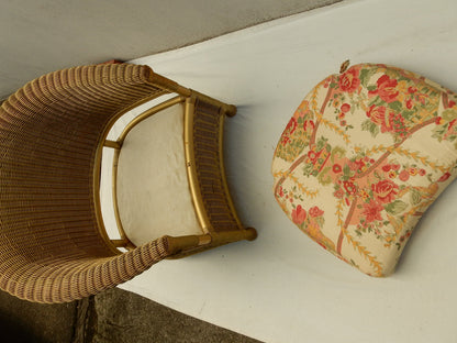 Vintage Rattansessel ohne Sitzkissen