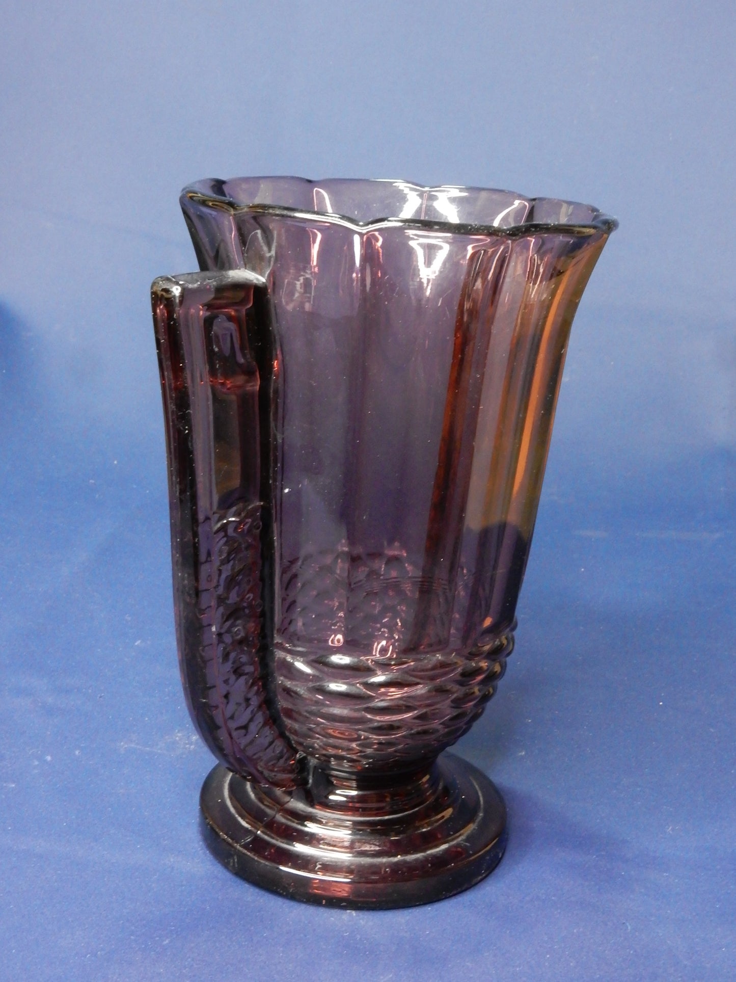 Val Saint Lambert Luxval „Roméo“ Art-Déco-Vase – Amethystglas, Belgien um 1935