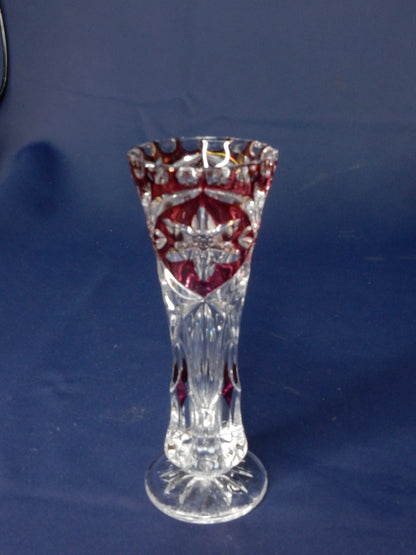 Vintage Böhmische Kristallvase – Rubinrot Cut-to-Clear mit Goldschimmer