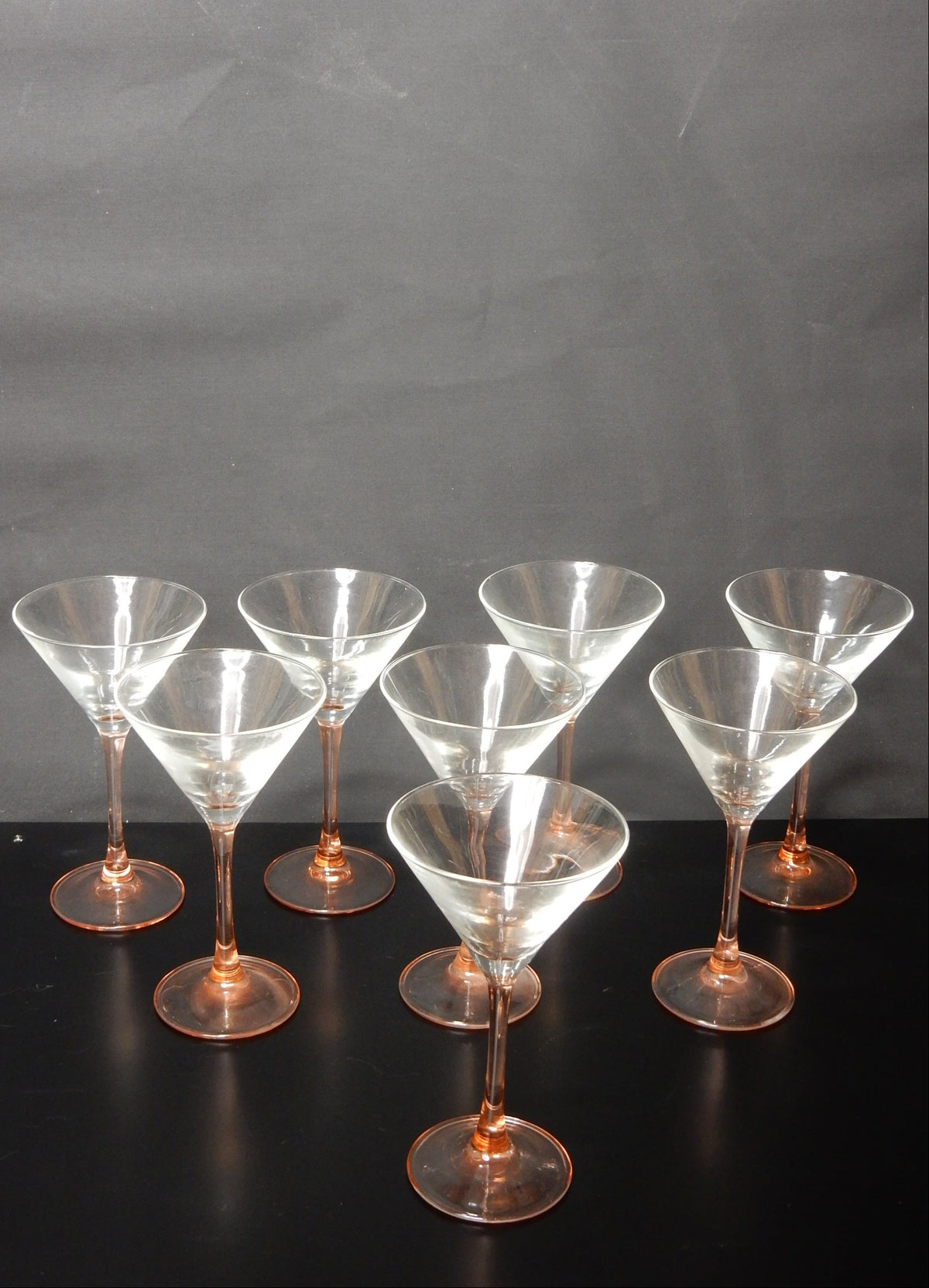 8 Luminarc France Martini- & Cocktailgläser mit Rosé-Stiel – 1970er Jahre