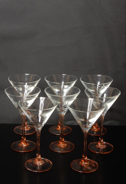 8 Luminarc France Martini- & Cocktailgläser mit Rosé-Stiel – 1970er Jahre