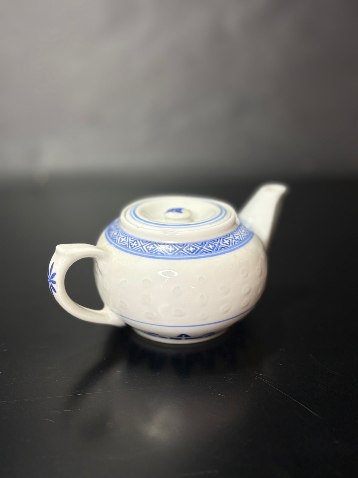 Chinesische Linglong-Teekanne, Detailansicht