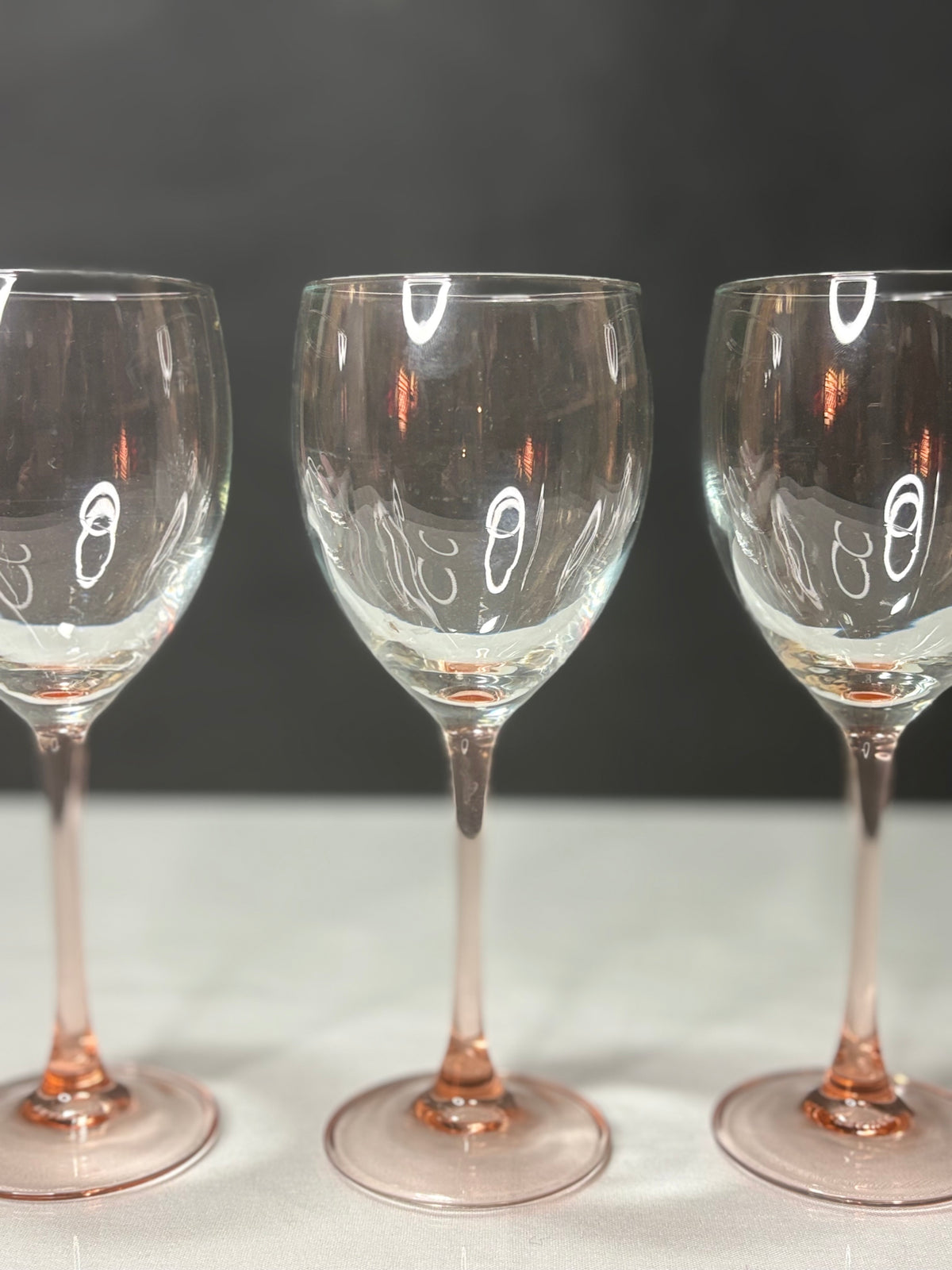 15er Set Weingläser mit roséfarbenem Stiel – Produktfoto 3