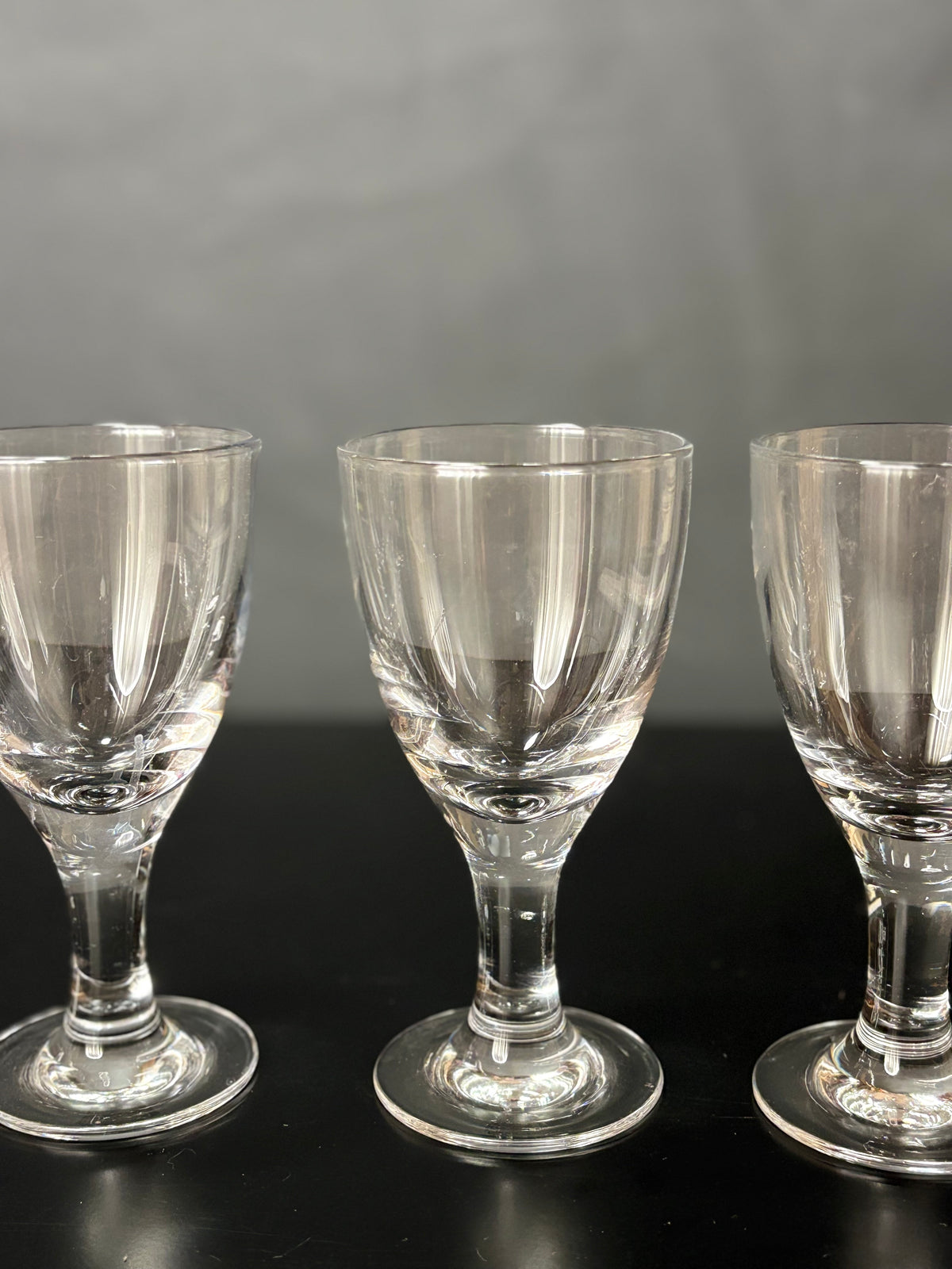 IKEA RÄTTVIK Weißweingläser, mundgeblasen, 16 cm – Detail des Glases