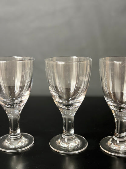 IKEA RÄTTVIK Weißweingläser, mundgeblasen, 16 cm – Detail des Glases