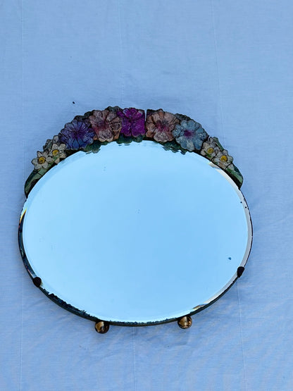 Vintage Tischspiegel mit plastischem Blumendekor