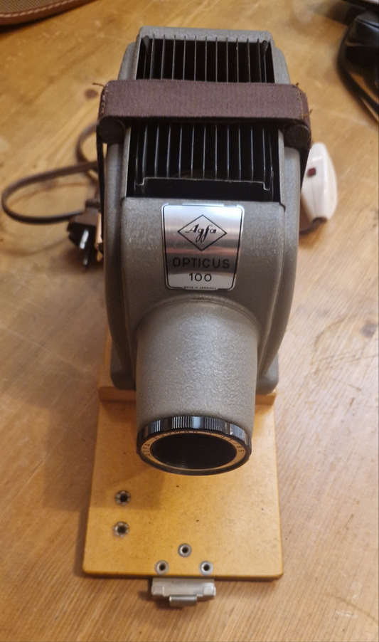 Agfa Opticus 100 Dia-Projektor