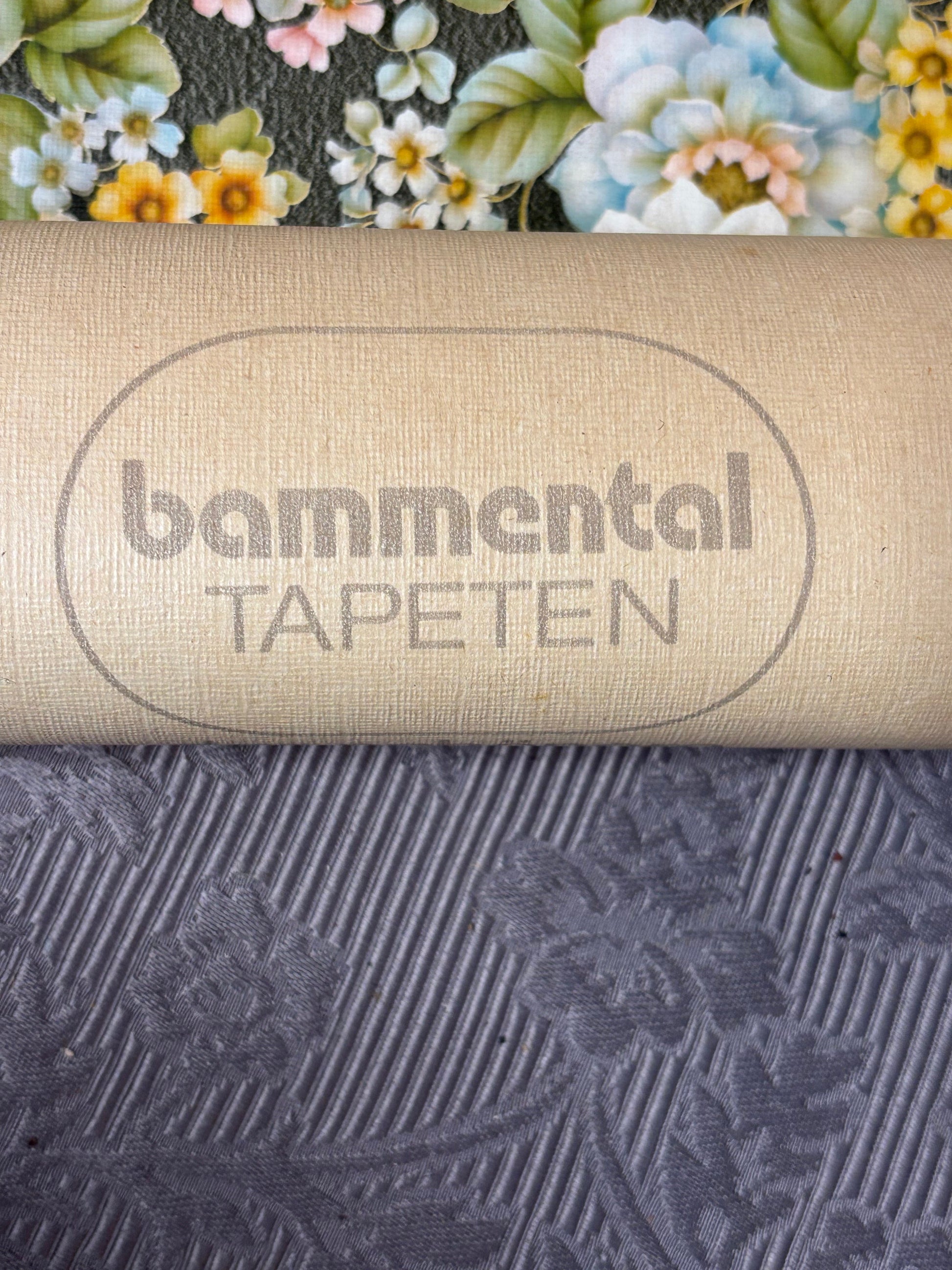 Vintage Tapete - 0,53m x 10,05m - Artikelbild von Fummel & Gedöns Secondhand-Store