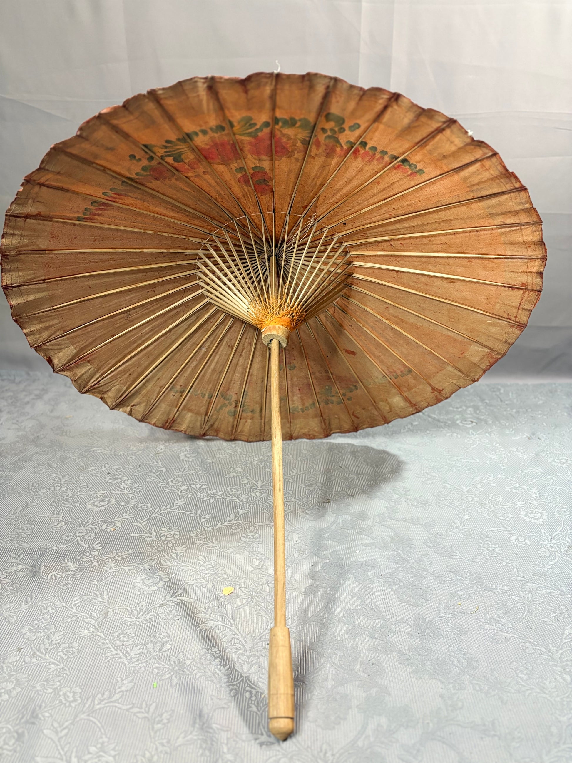 Handbemalte Vintage Bambus-Regenschirme - Artikelbild von Fummel & Gedöns Secondhand-Store