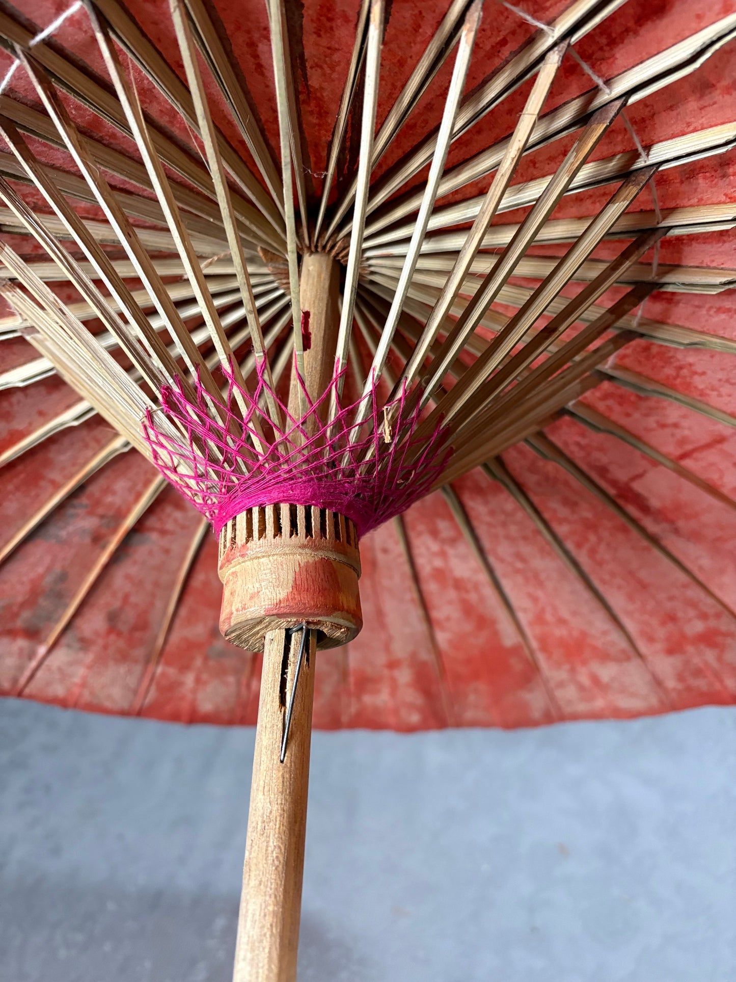 Handbemalte Vintage Bambus-Regenschirme