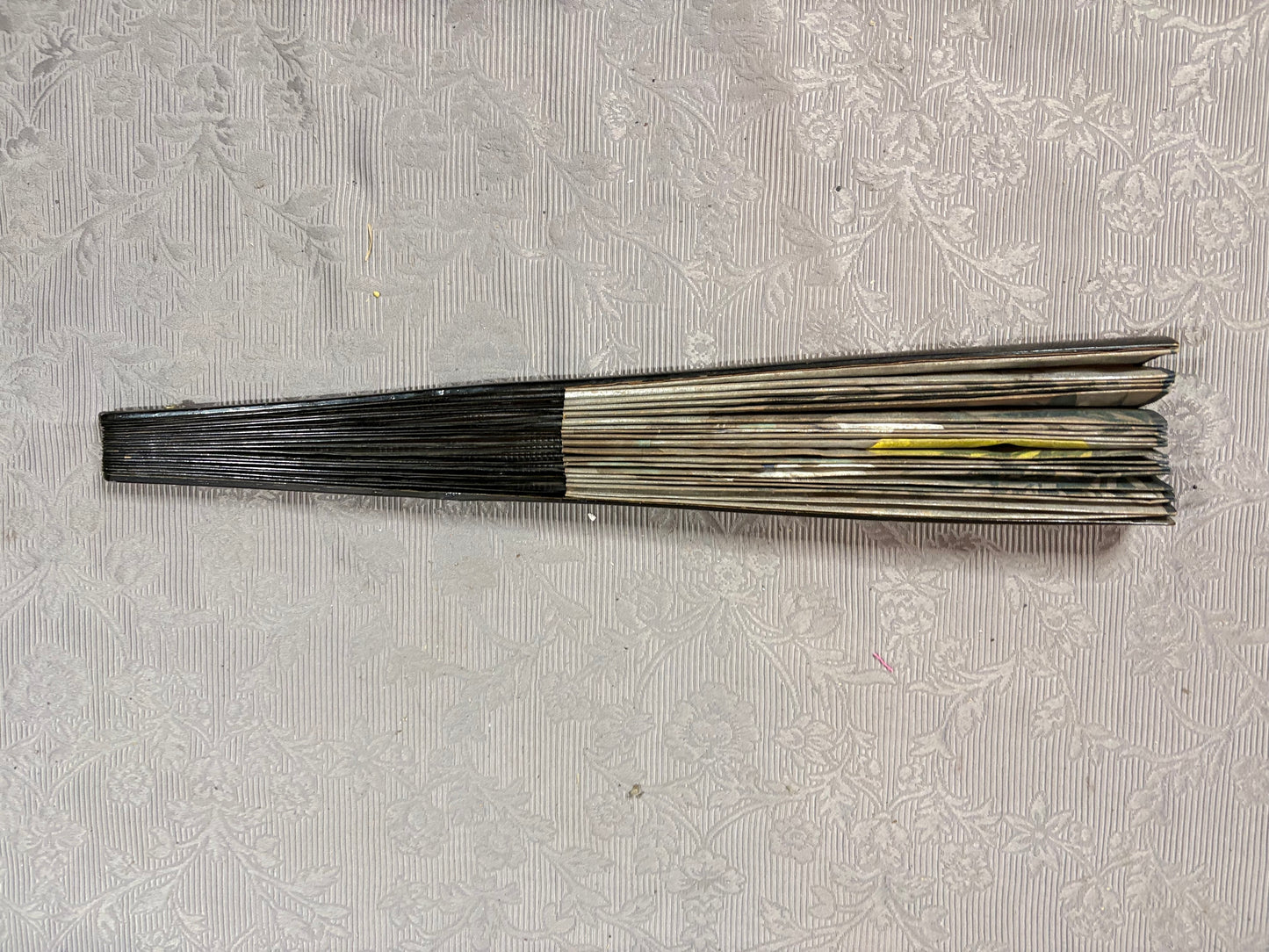 Großer japanischer Wandfächer - handbemalt