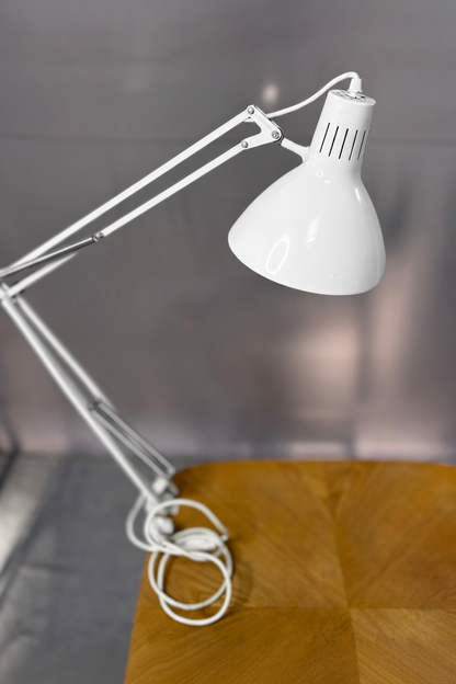 Schwedische Gelenkarm-Tischlampe - weiß