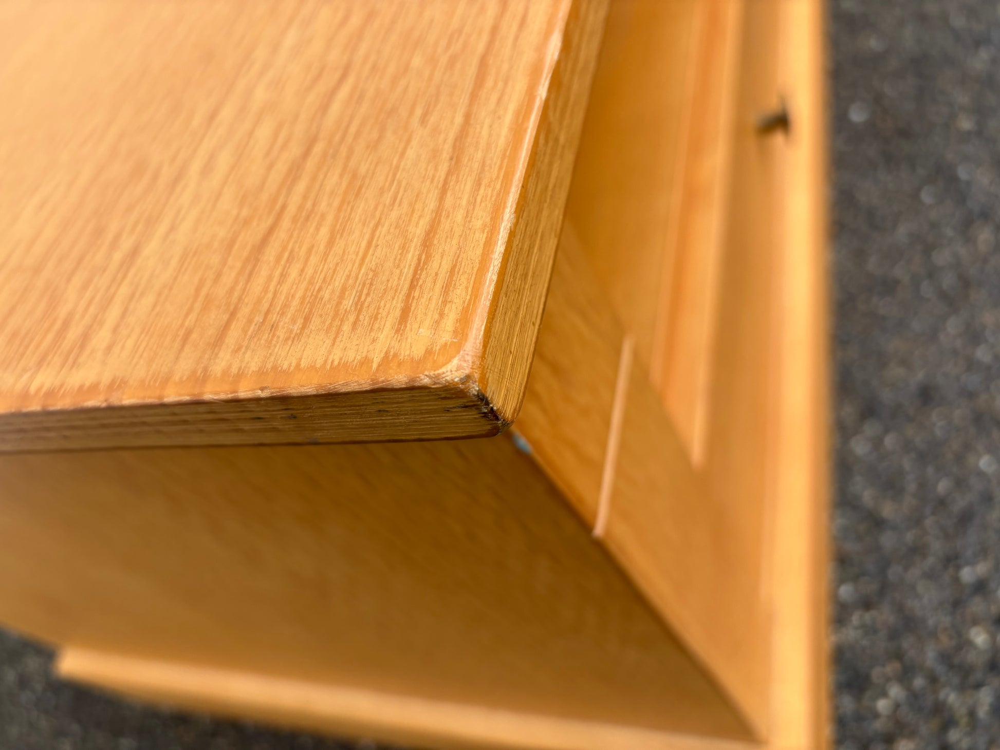 TV-Lowboard aus Holz mit zwei Schubladen - Artikelbild von Fummel & Gedöns Secondhand-Store