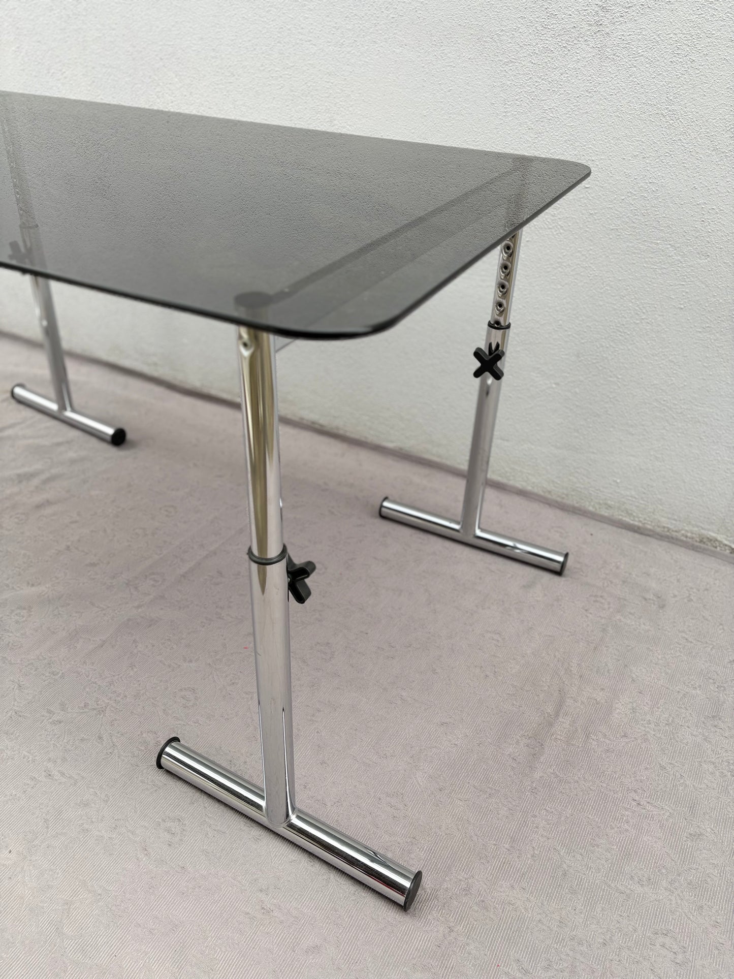 Space Age Glastisch - Chrom - höhenverstellbar