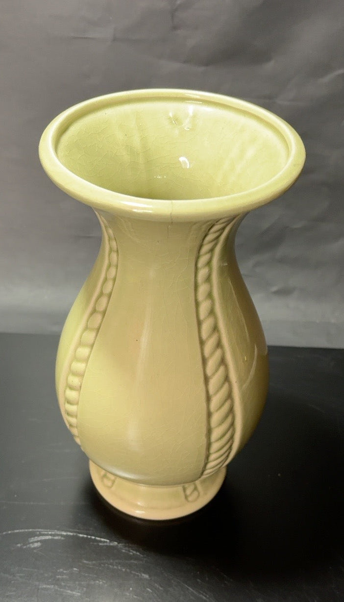 Vintage Keramikvase gelbgrün mit Reliefdekor – 27 cm - Artikelbild von Fummel & Gedöns Secondhand-Store