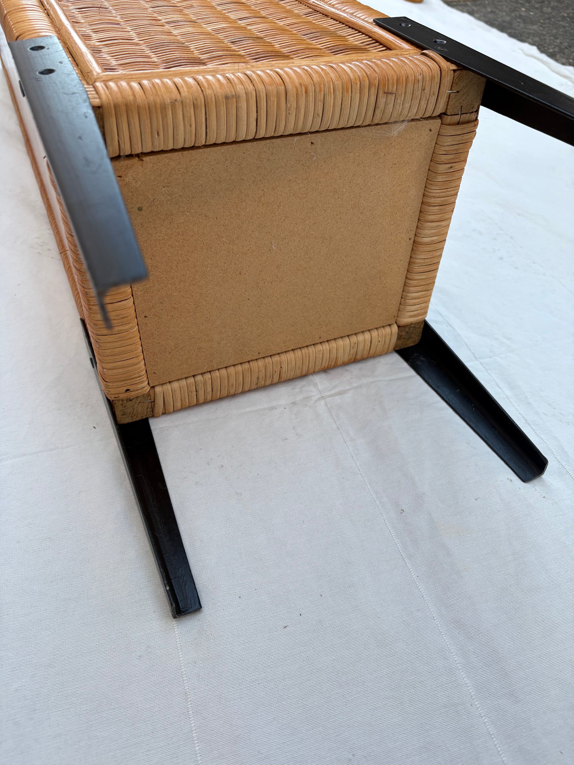 Vintage Rattan-Schubladenschrank mit 5 Schubladen – 101 cm - Artikelbild von Fummel & Gedöns Secondhand-Store