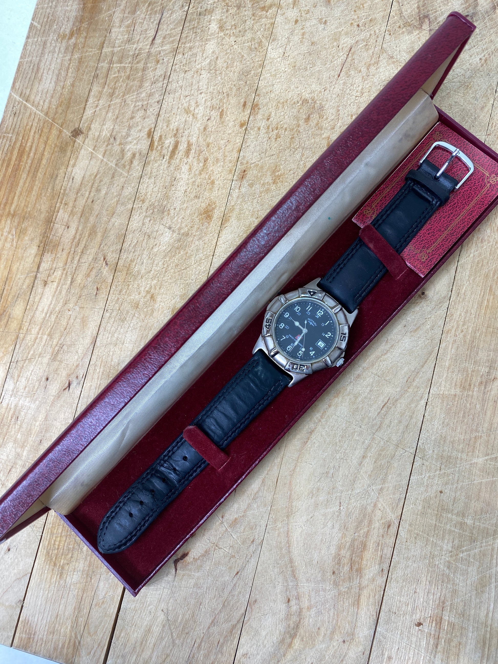 Rotary G6460 &quot;Commando&quot; Herrenuhr in OVP - Artikelbild von Fummel & Gedöns Secondhand-Store