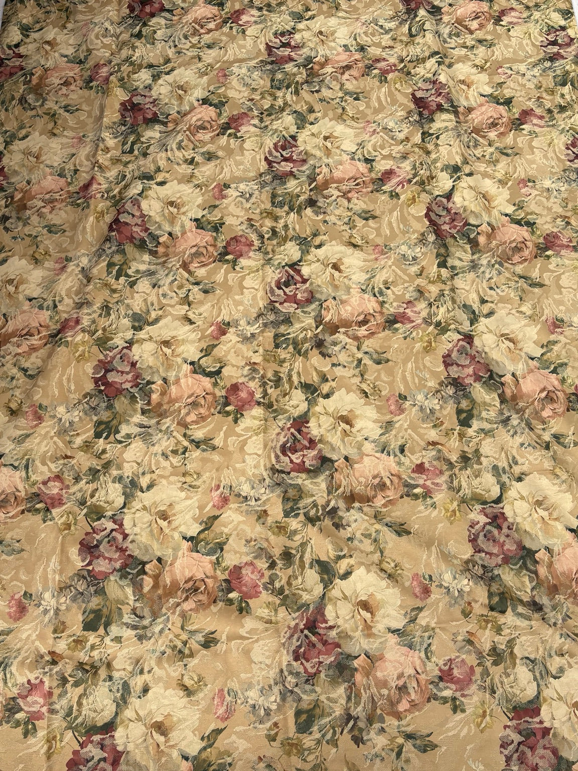 Tagesdecke mit Rosenmuster in Beige, Altrosa und Bordeaux