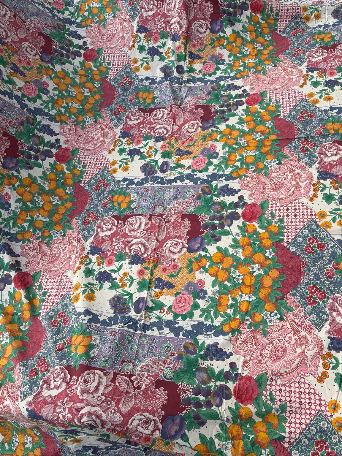 Bassetti Granfoulard XXL Baumwolltuch – florales Patchwork-Dekor – 260 × 340 cm - Artikelbild von Fummel & Gedöns Secondhand-Store