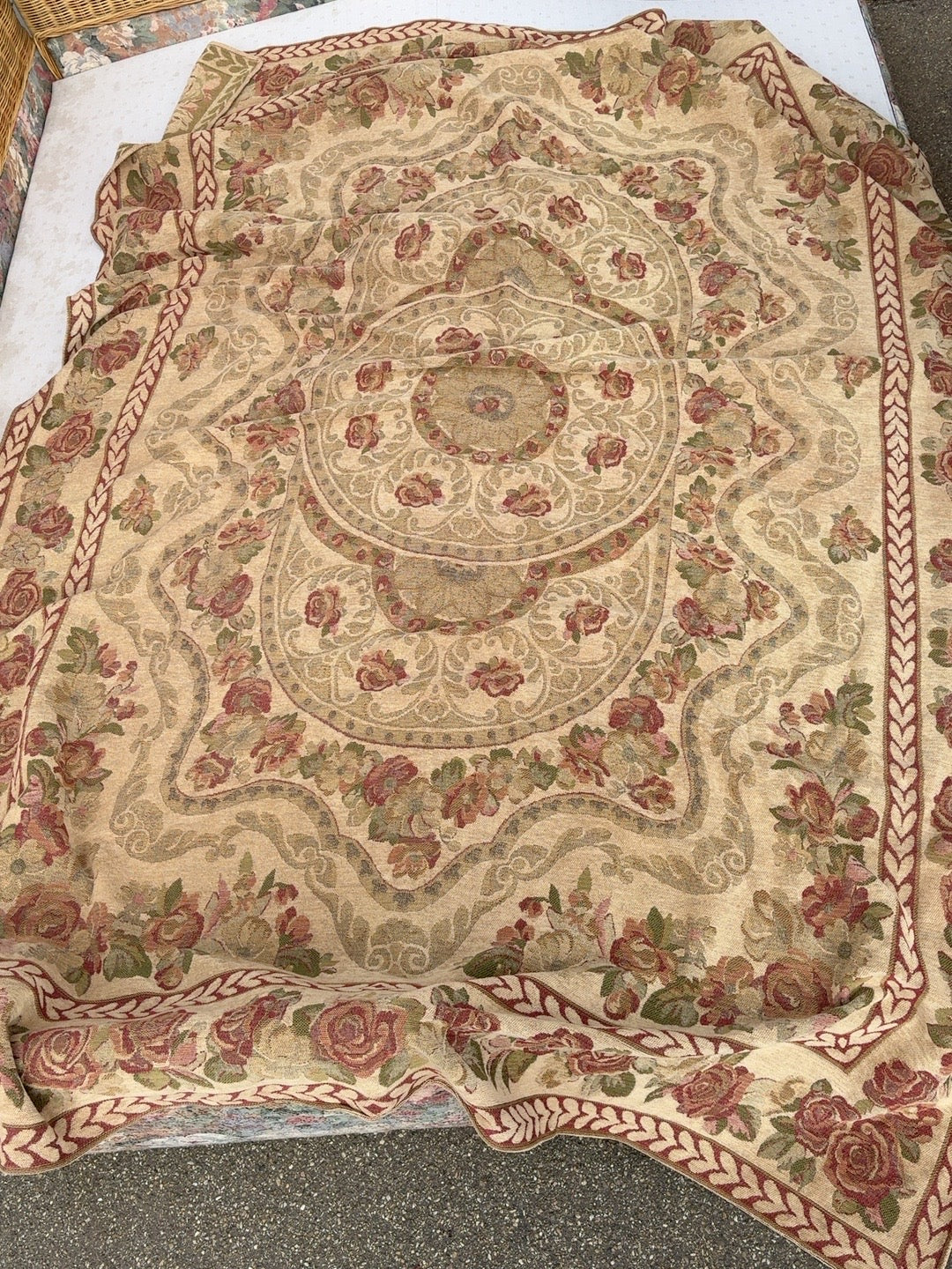 Society Limonta Baumwolldecke – florales Jacquard – 160 × 235 cm - Artikelbild von Fummel & Gedöns Secondhand-Store