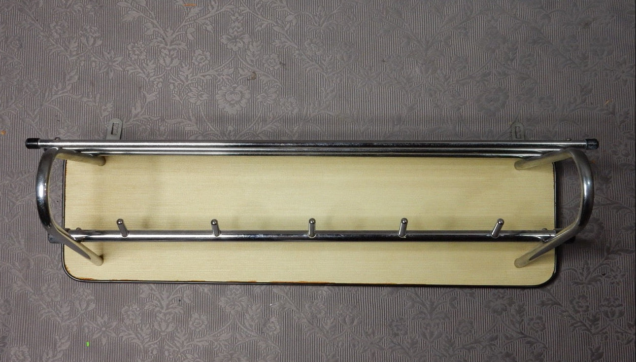 Retro Bauhaus Style Garderobe - Artikelbild von Fummel & Gedöns Secondhand-Store