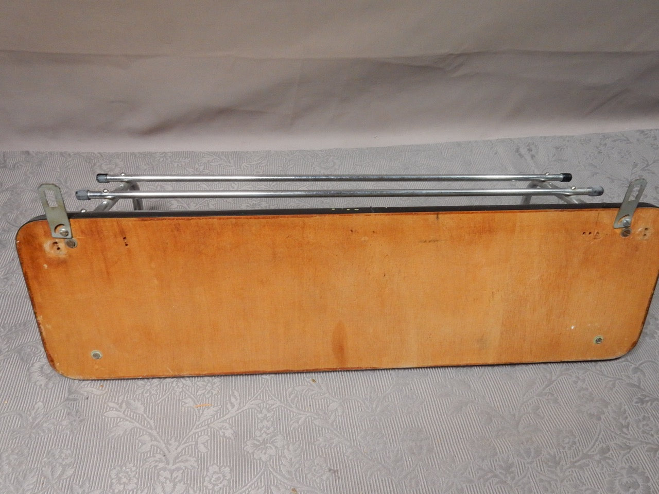 Retro Bauhaus Style Garderobe