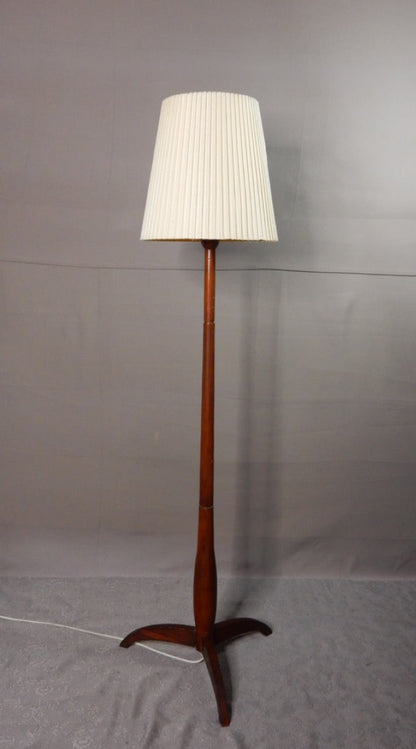 Mid-Century Teak-Stehlampe, Dreifuß