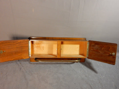 Mid-Century Küchen-Hängeschränkchen - mit Handtuch-Stange