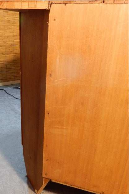 Mid-Century Eckschrank aus den 1950er Jahren - Teakholz