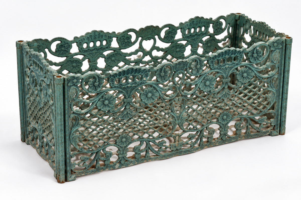 Antike Gusseisen-Jardinière mit originaler Patina - Artikelbild von Fummel & Gedöns Secondhand-Store