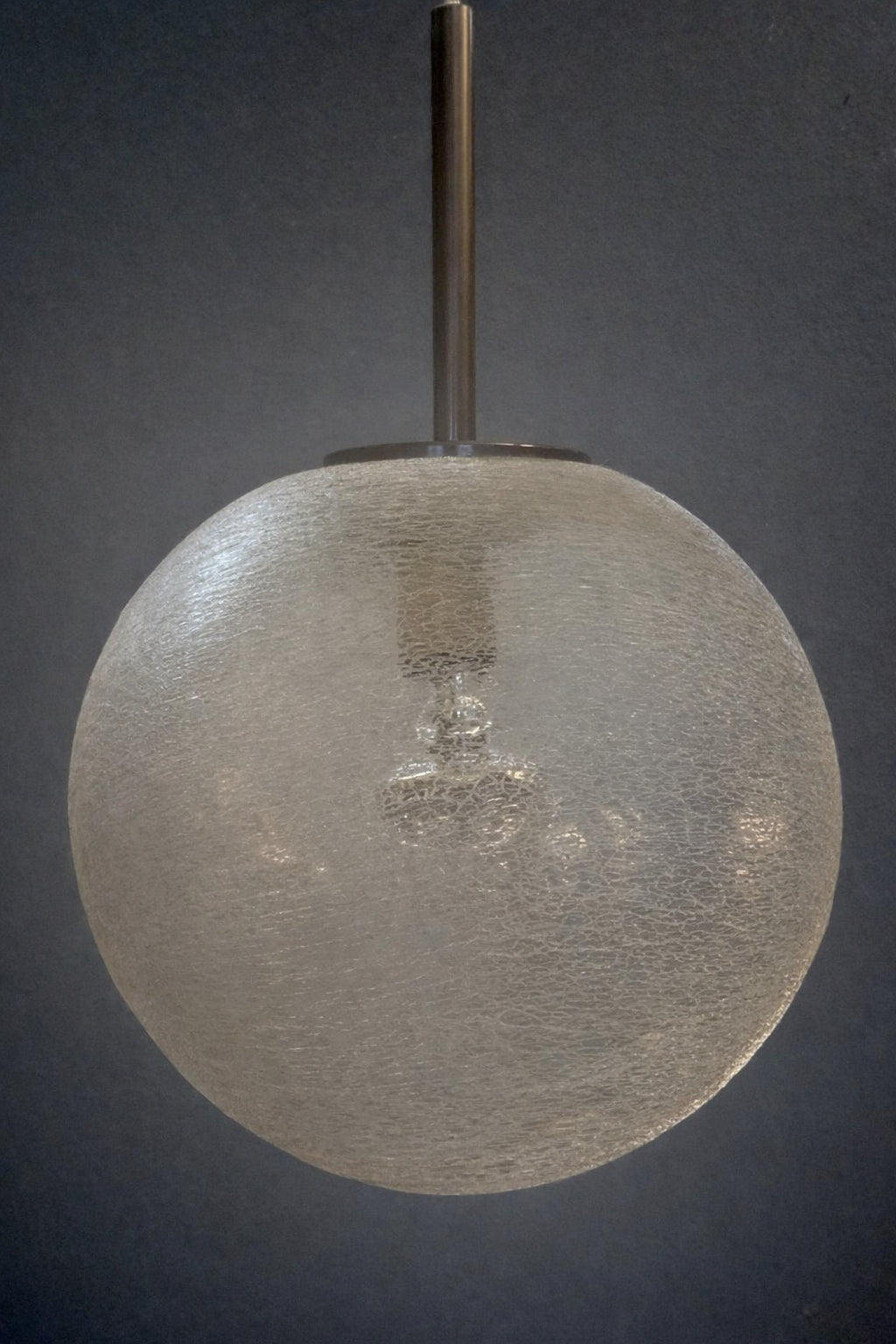 Space-Age Kugel-Pendelleuchte von Doria - Eisglas - Artikelbild von Fummel & Gedöns Secondhand-Store