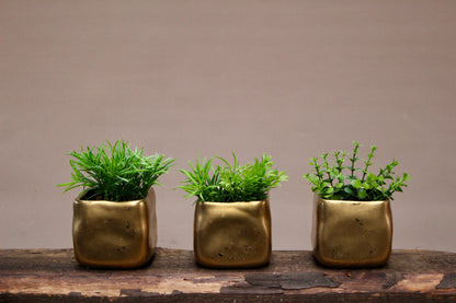 Vase eckig gold