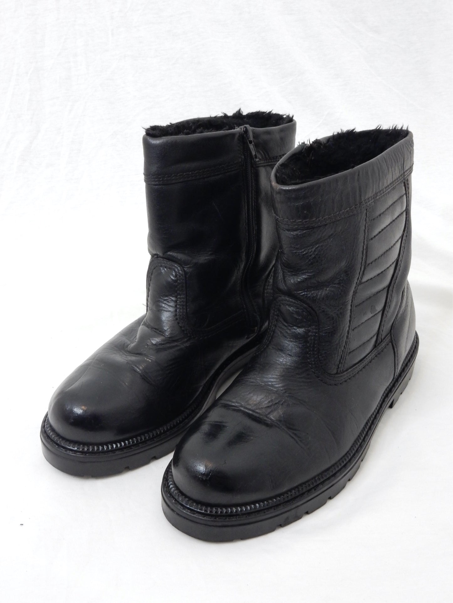 Schwarze Stiefeletten von For World