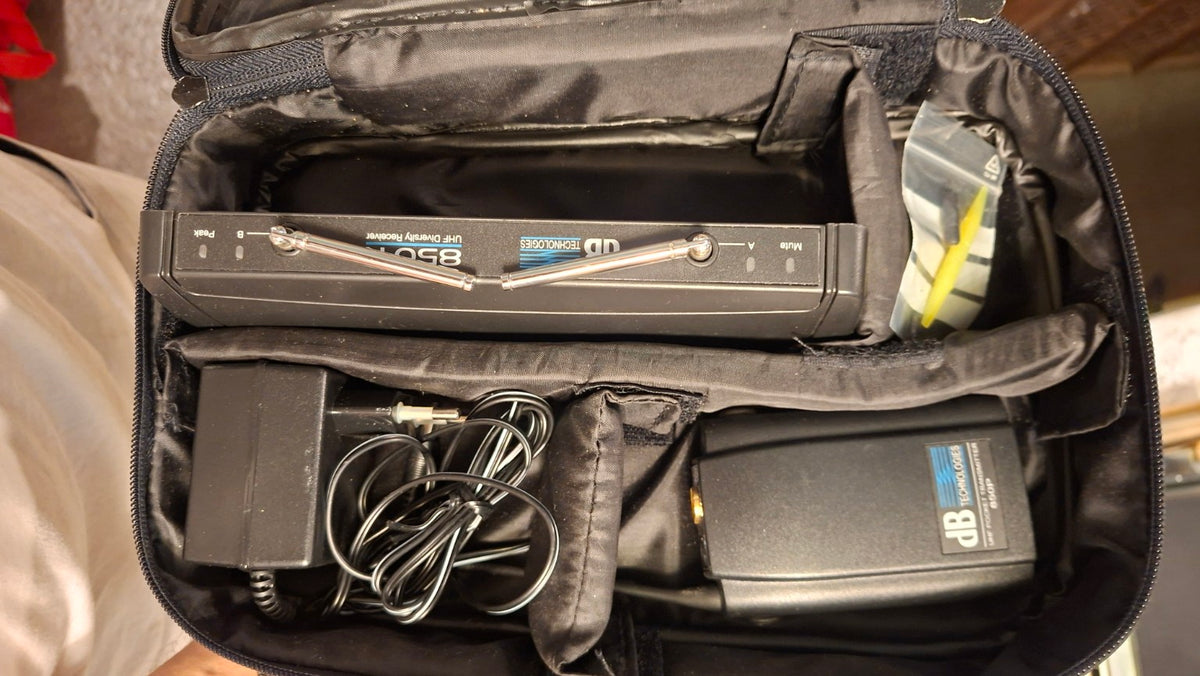 dB Technologies 850R / 850P UHF Funkmikrofonsystem mit Tasche - Artikelbild von Fummel & Gedöns Secondhand-Store