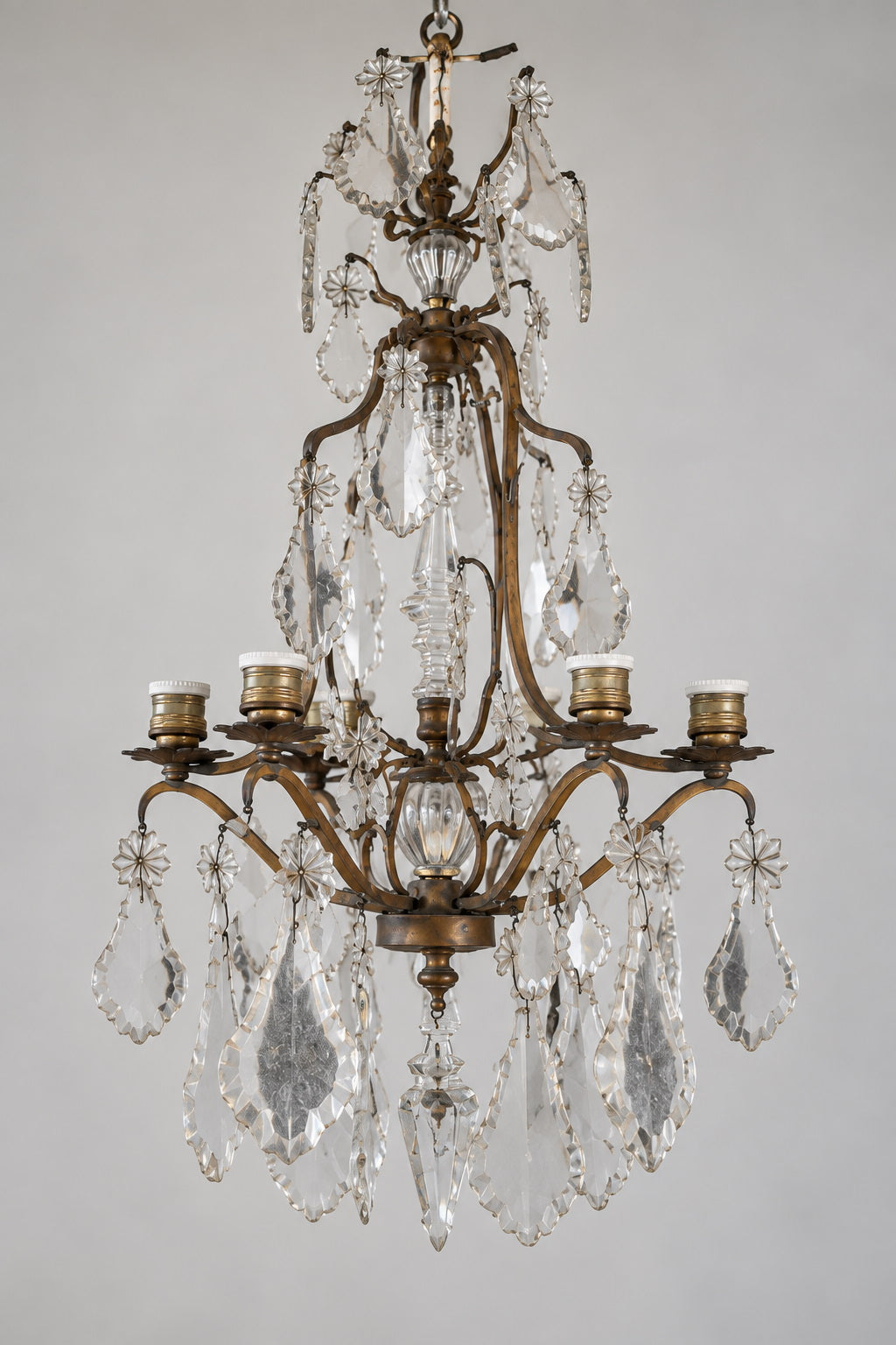 Großer französischer Louis-XV-Käfig-Kronleuchter 17./18. Jhdt. – Bronze & Kristall